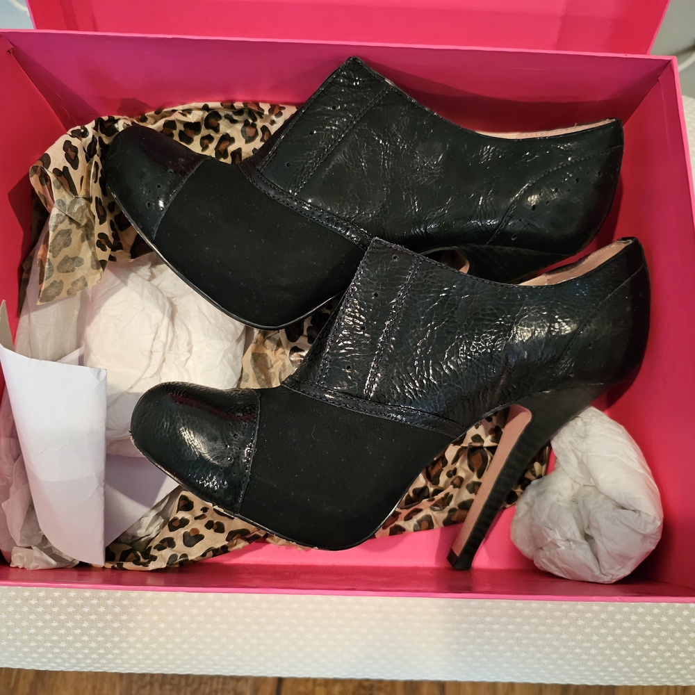 Betsey Johnson Black Ankle Bootie Heels